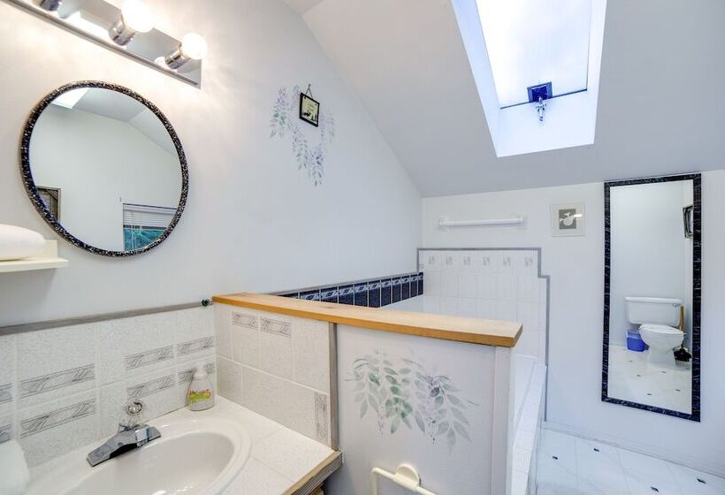 39gs   Hot Tub   Bbq   Pets Ok   Wifi   Sleeps 6