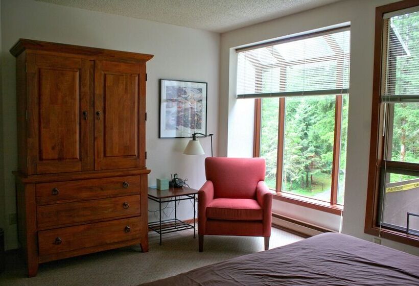 41sw   Sauna   Wifi   Fireplace   Sleeps 8