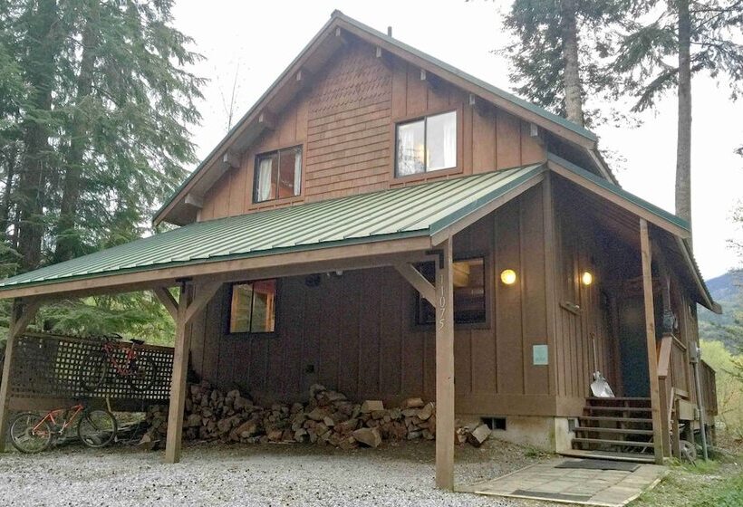 44mbr   Hot Tub  Pets Ok   Wifi   Bbq   Sleeps 6