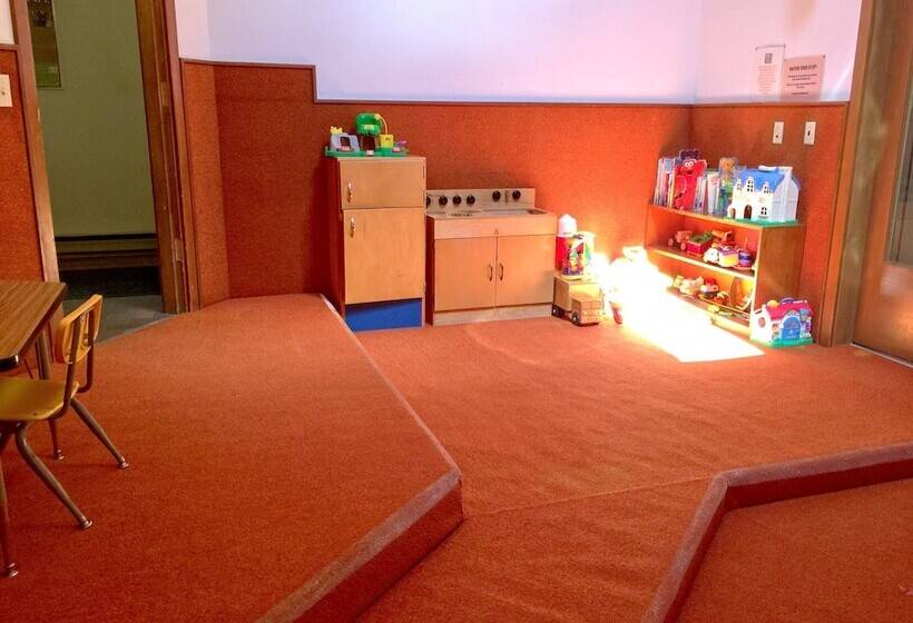 57sw   Fireplace   Wifi   Sleeps 6