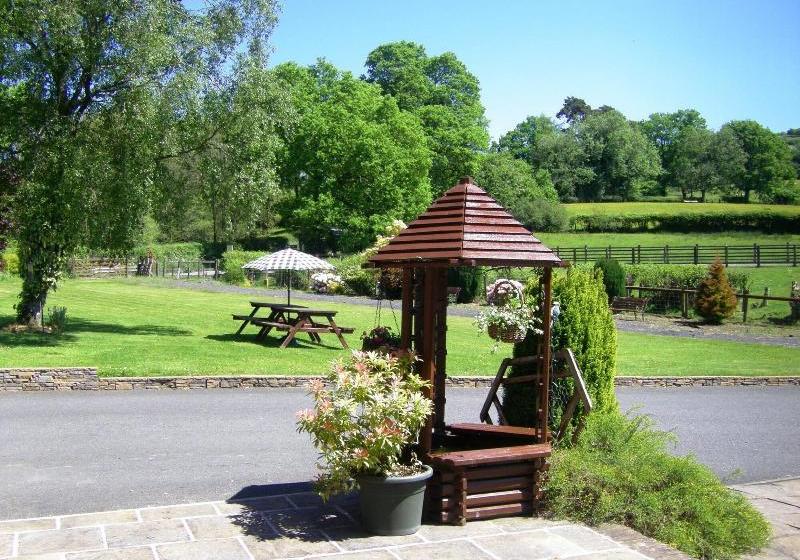 Acorn Court Country House