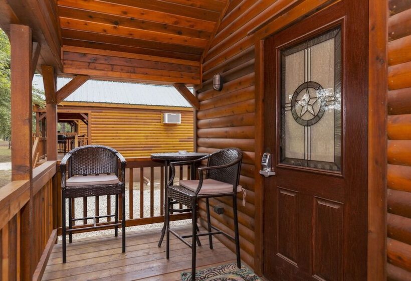 Al S Hideaway Cabin And Rv Space, Llc