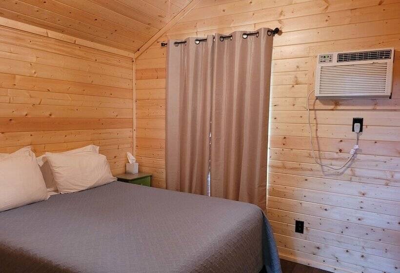 Al S Hideaway Cabin And Rv Space, Llc