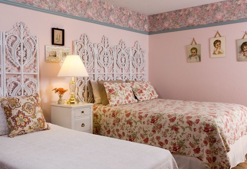 مبيت وإفطار Cedar Crest Lodge