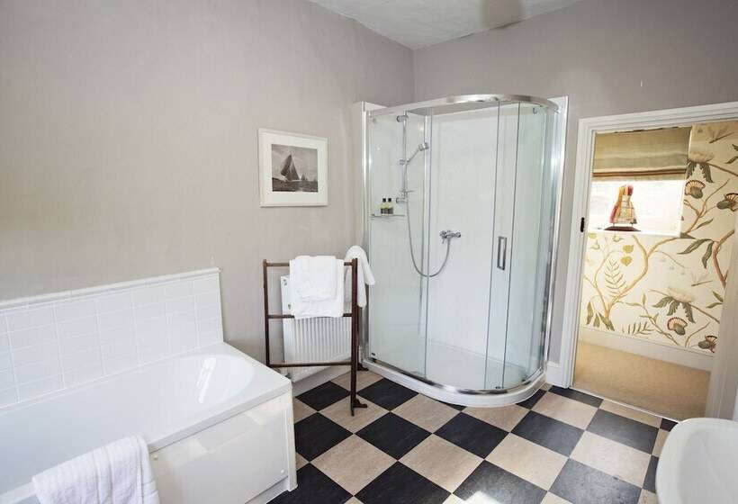 민박 Huntington Court