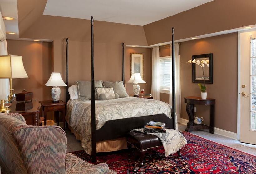 ベッドアンドブレックファースト Inn And Tavern At Meander