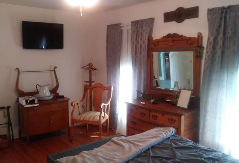 住宿加早餐  Marvels On The Creek