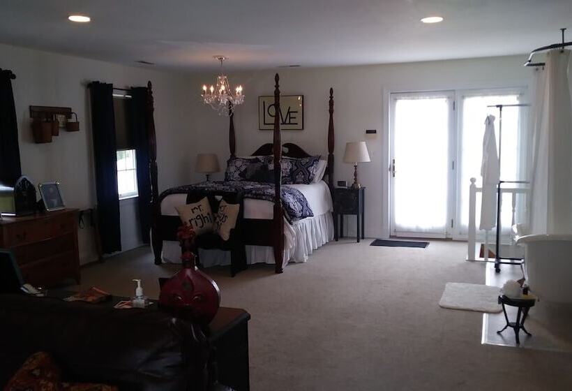 住宿加早餐  Marvels On The Creek