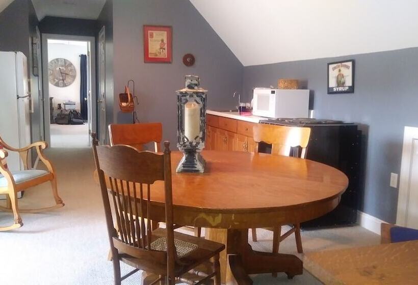 住宿加早餐  Marvels On The Creek