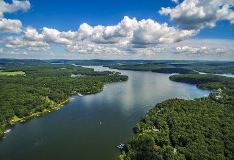 مبيت وإفطار River House Lodge