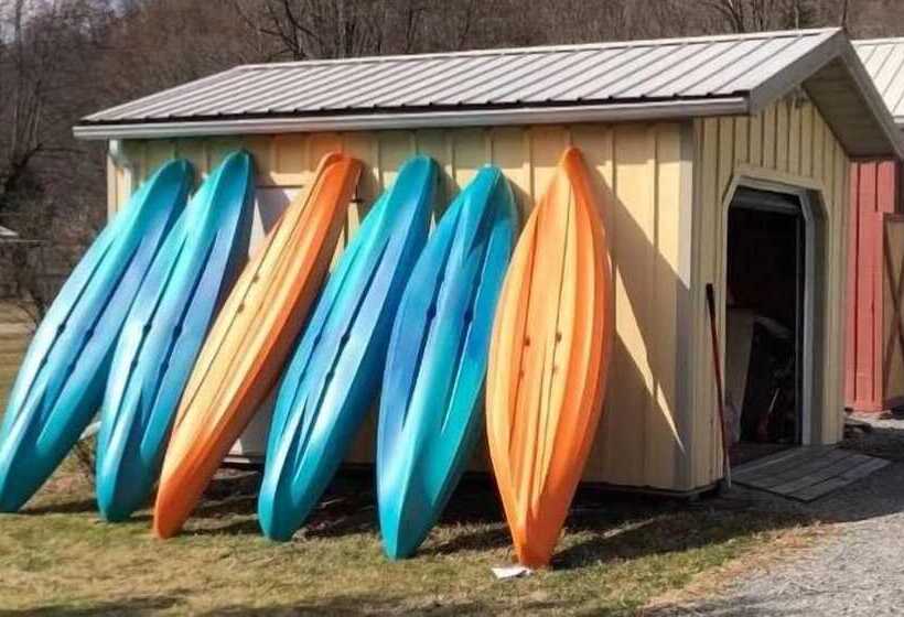 مبيت وإفطار River House Lodge