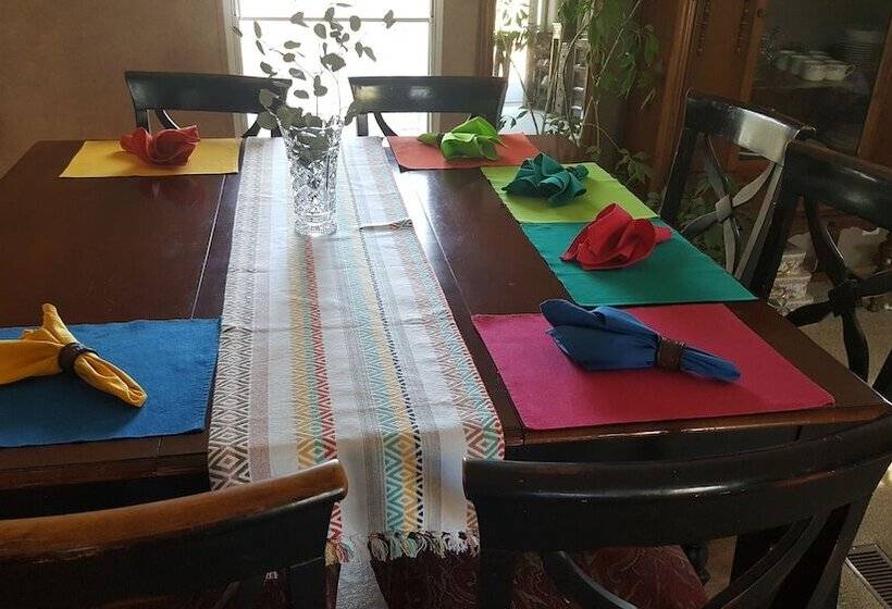 ベッドアンドブレックファースト Temple In The Woods