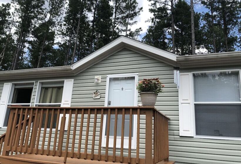 ベッドアンドブレックファースト Temple In The Woods