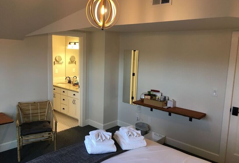 مبيت وإفطار The Alberta Petite