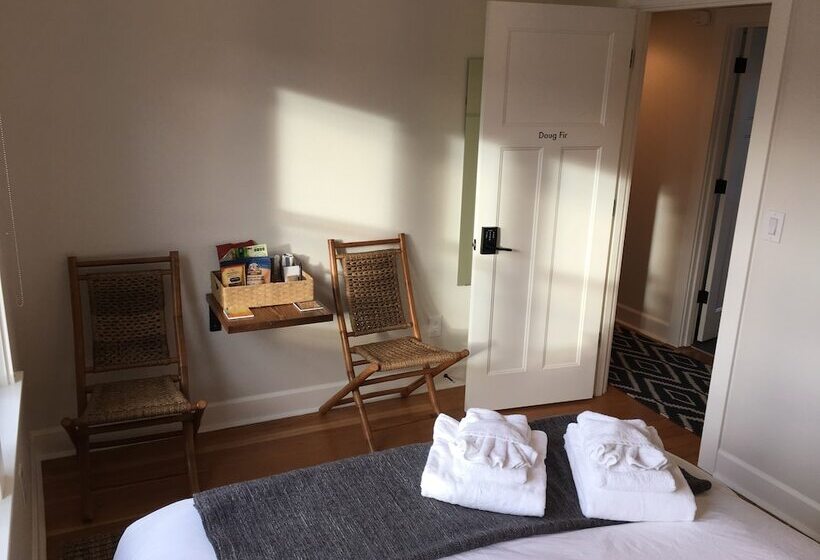 مبيت وإفطار The Alberta Petite