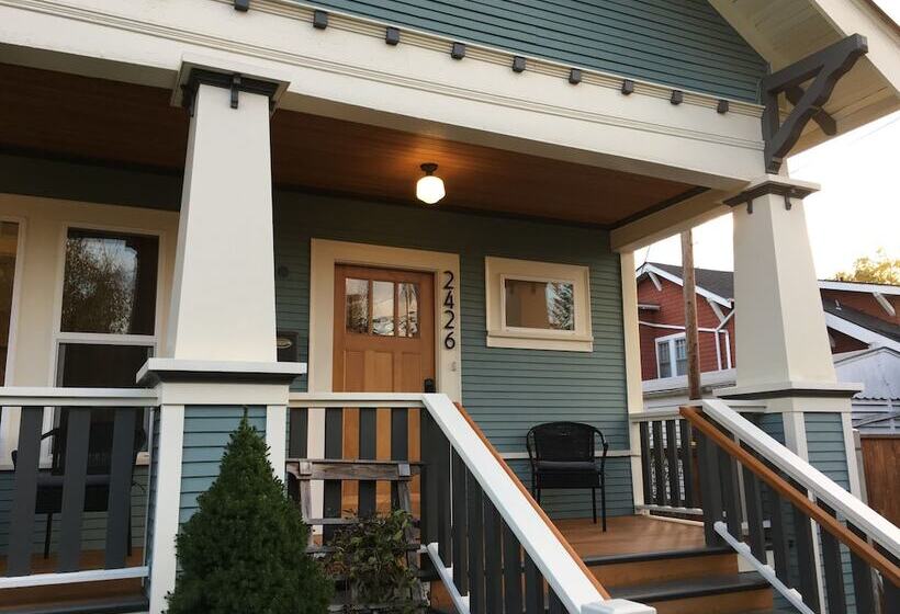 مبيت وإفطار The Alberta Petite