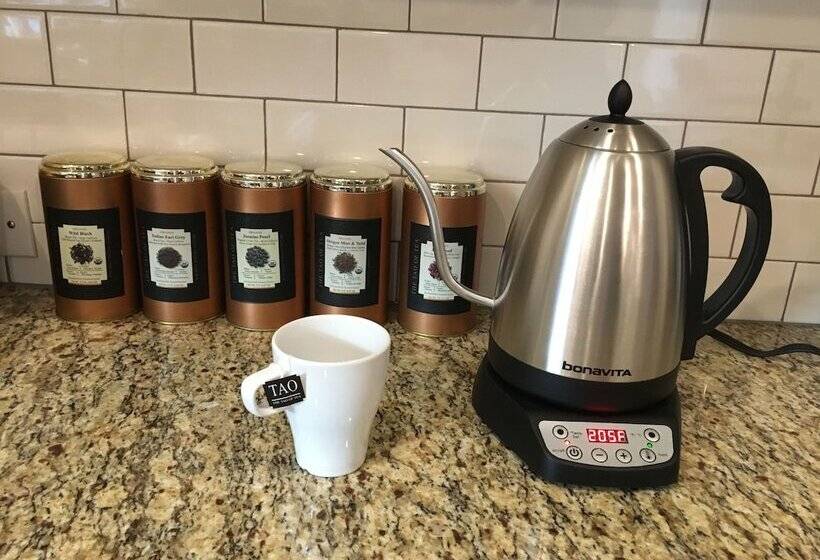 مبيت وإفطار The Alberta Petite