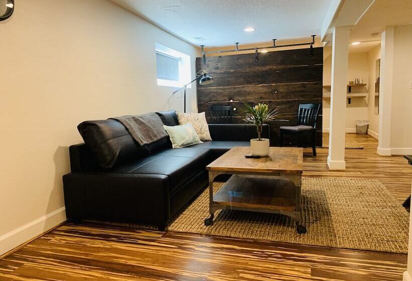 مبيت وإفطار The Alberta Petite