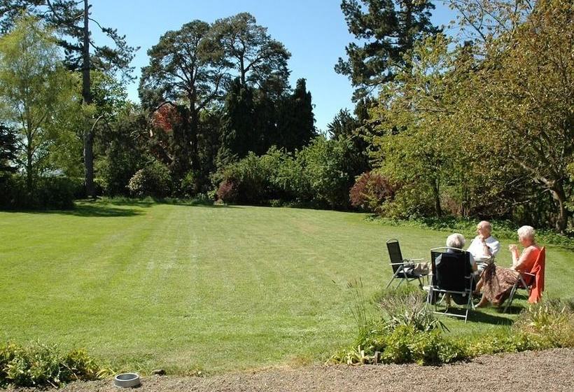 مبيت وإفطار The Estate House