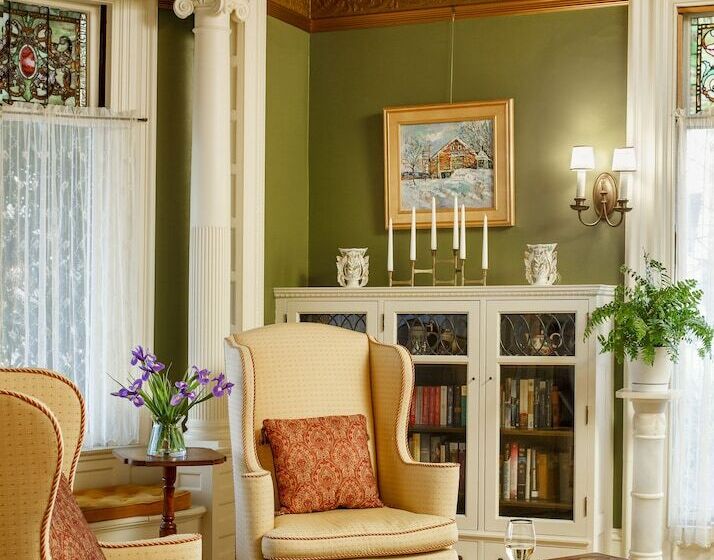 مبيت وإفطار The Lady Mary Inn