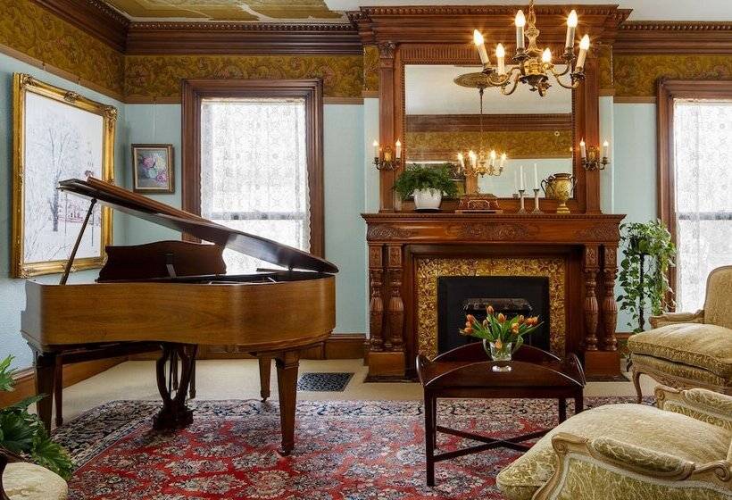 مبيت وإفطار The Lady Mary Inn