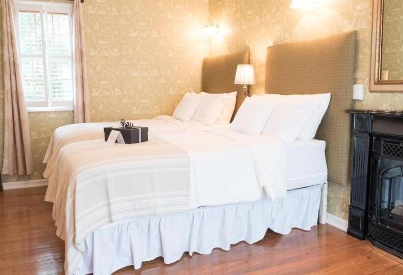 住宿加早餐  The Manor At Airmont