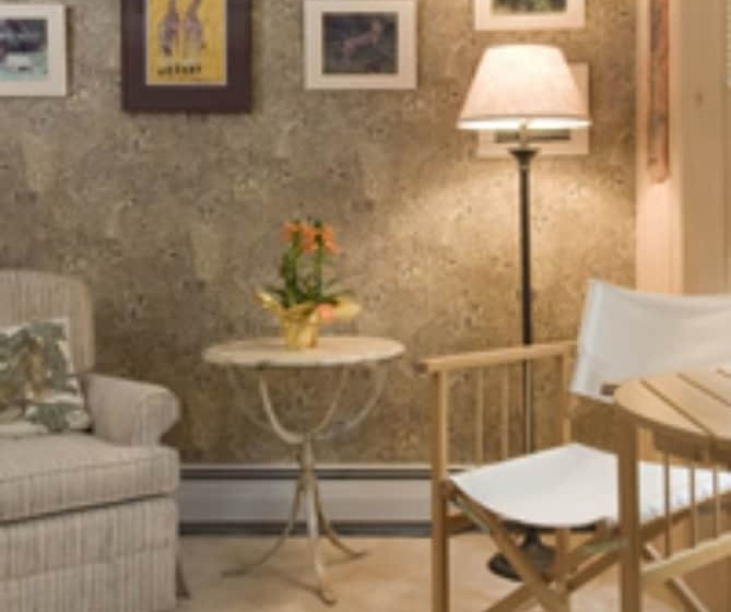 مبيت وإفطار The Waterford Inne