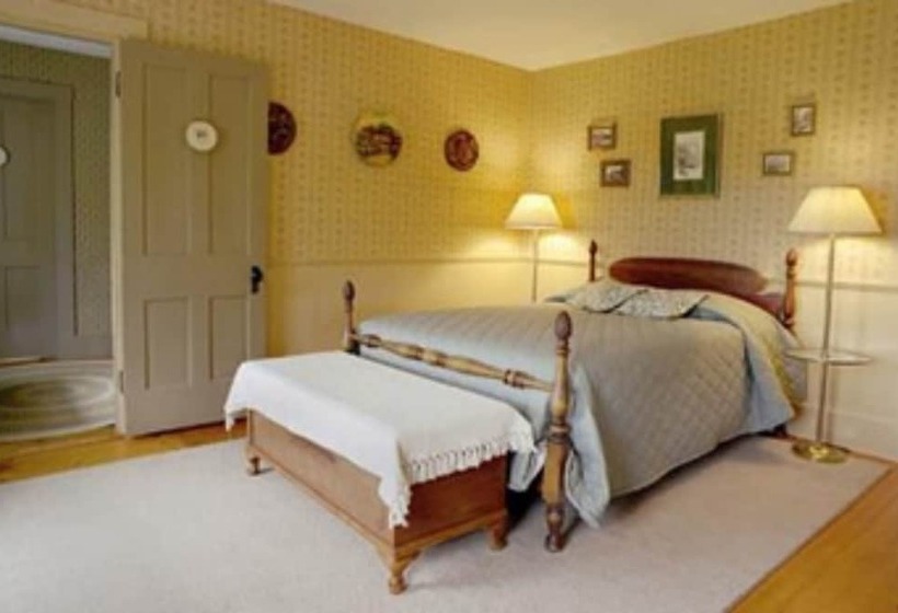 مبيت وإفطار The Waterford Inne