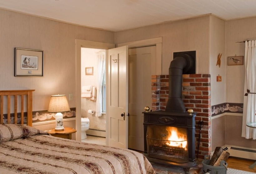 مبيت وإفطار The Waterford Inne