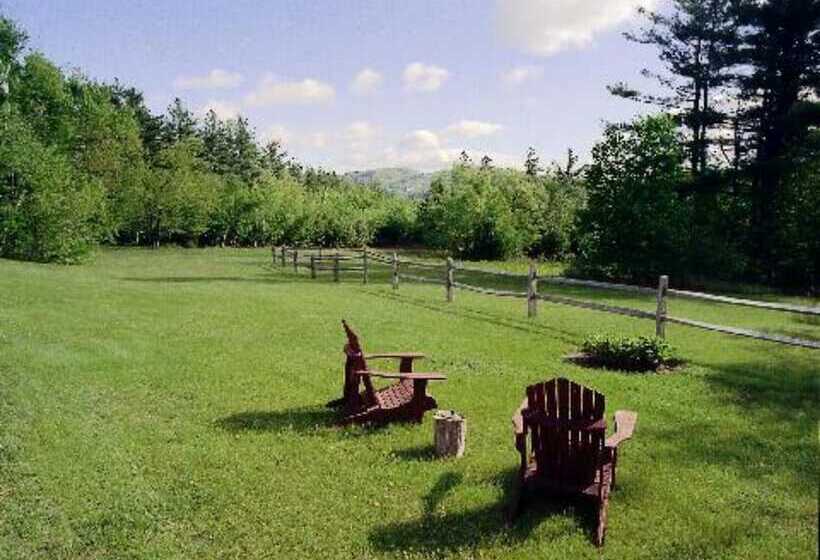 مبيت وإفطار The Waterford Inne