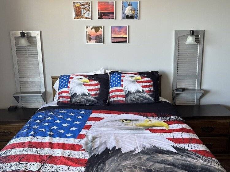 Eagle View Motel & Retreat