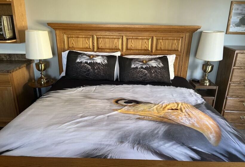 Eagle View Motel & Retreat