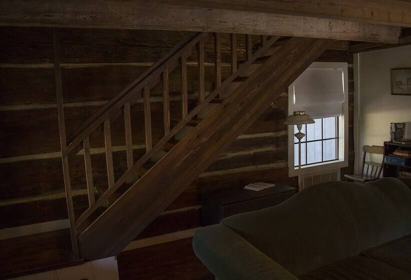 French Camp Bed And Breakfast