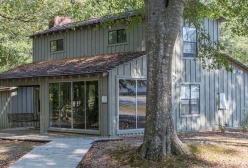 French Camp Bed And Breakfast