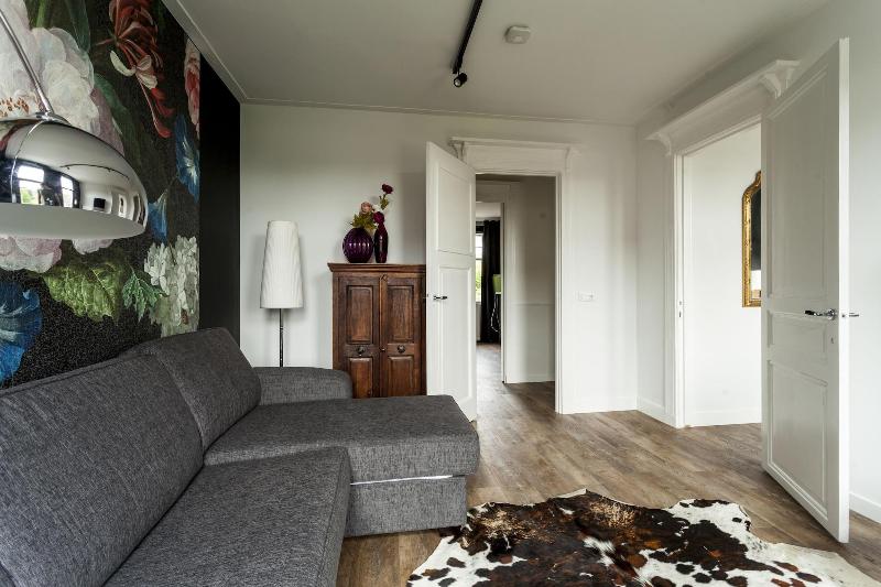 בית מלון כפרי Bloemendaal Suites