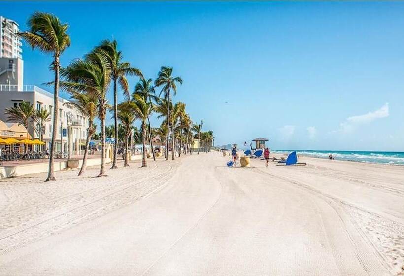 فندق Bposhtels Hollywood Florida