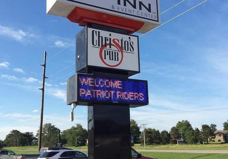 فندق Cardinal Inn & Event Center