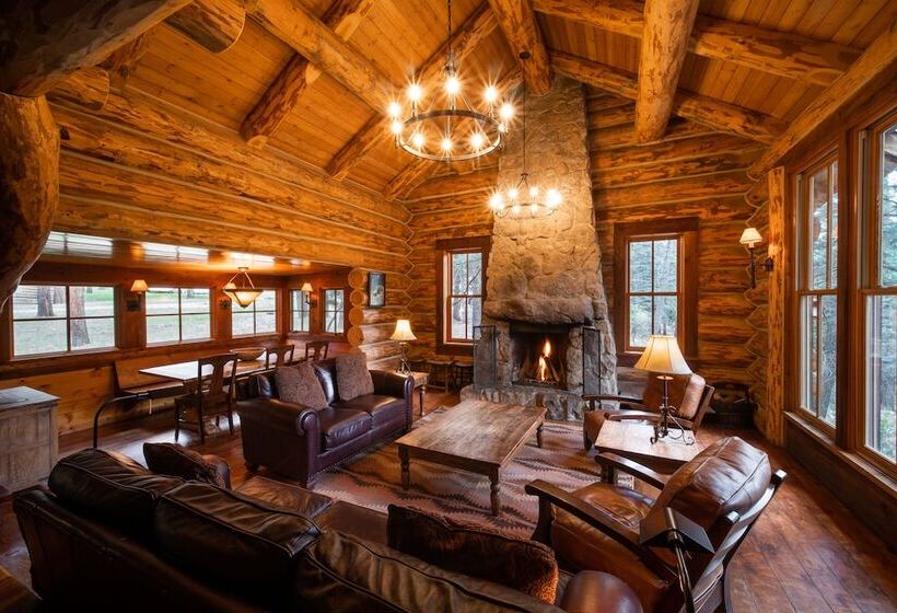 فندق Corkins Lodge