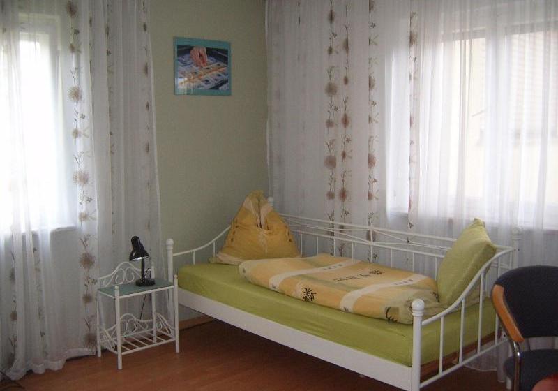 هتل Ferienwohnung Ruhl
