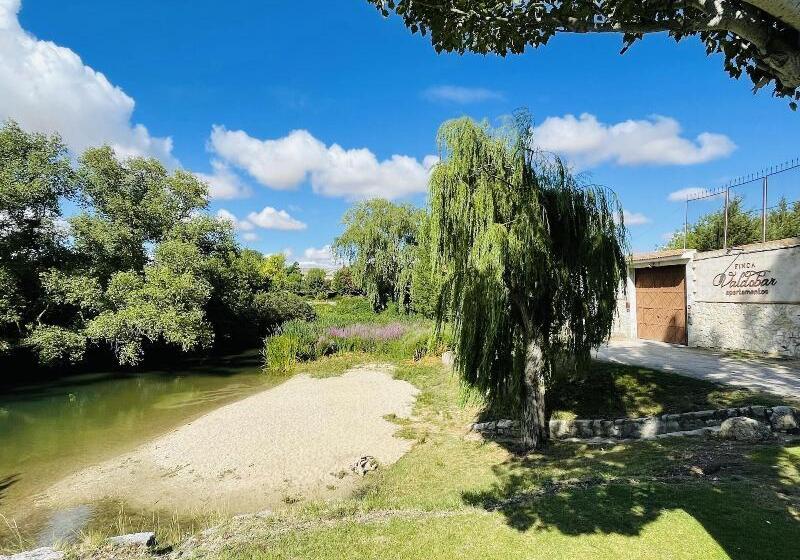 Отель Finca Valdobar