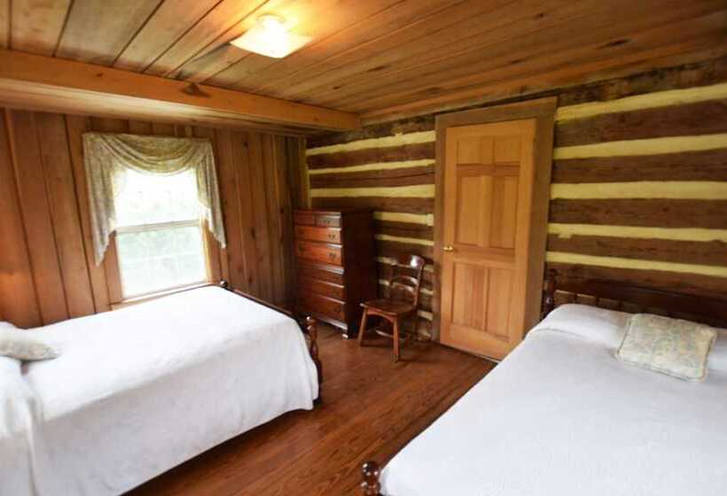 Отель Graves Mountain Farm & Lodges