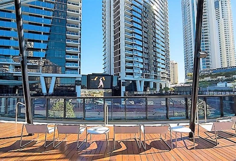 בית מלון כפרי Holiday Holiday Circle On Cavill Apartments