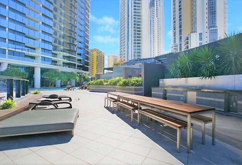 هتل Holiday Holiday Circle On Cavill Apartments