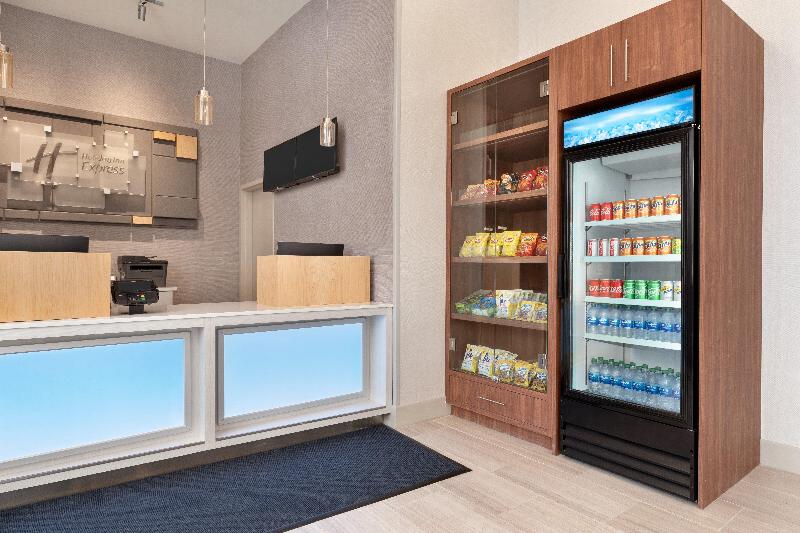 ホテル Holiday Inn Express Jamaica Jfk Airtrain Nyc By Ihg