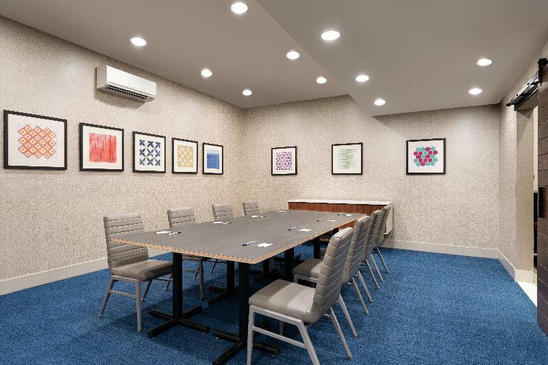 ホテル Holiday Inn Express Jamaica Jfk Airtrain Nyc By Ihg