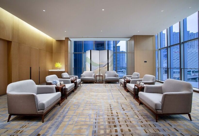 ホテル Holiday Inn Wuxi Central Station, An Ihg