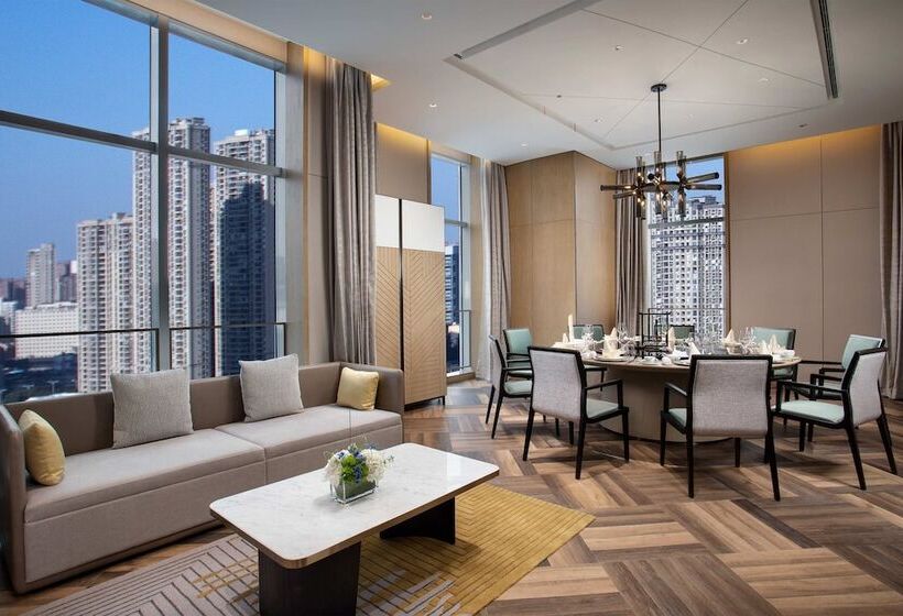 ホテル Holiday Inn Wuxi Central Station, An Ihg