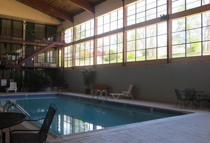 فندق Lake Norfork Resort