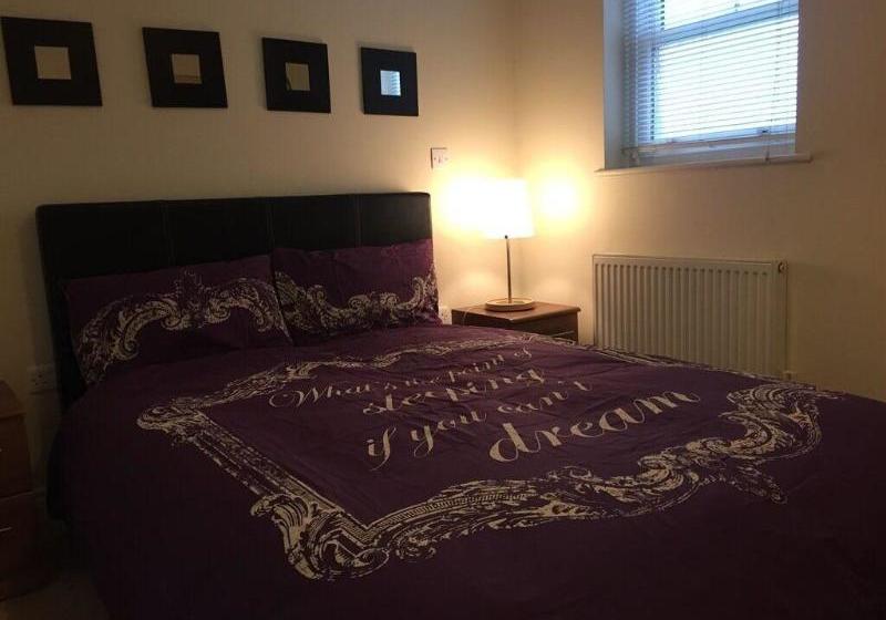 Отель Leamington Spa Serviced Apartments Avoncroft