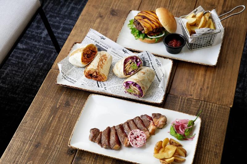 ホテル Moxy Osaka Shin Umeda